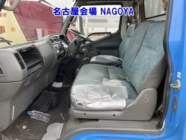 Mitsubishi Fuso Canter  с аукциона в Японии