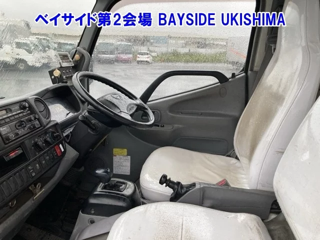 Hino Dutro  с аукциона в Японии