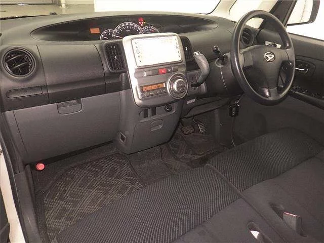 Daihatsu Tanto  с аукциона в Японии