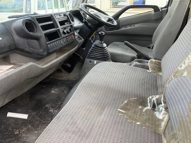 Hino Dutro  с аукциона в Японии