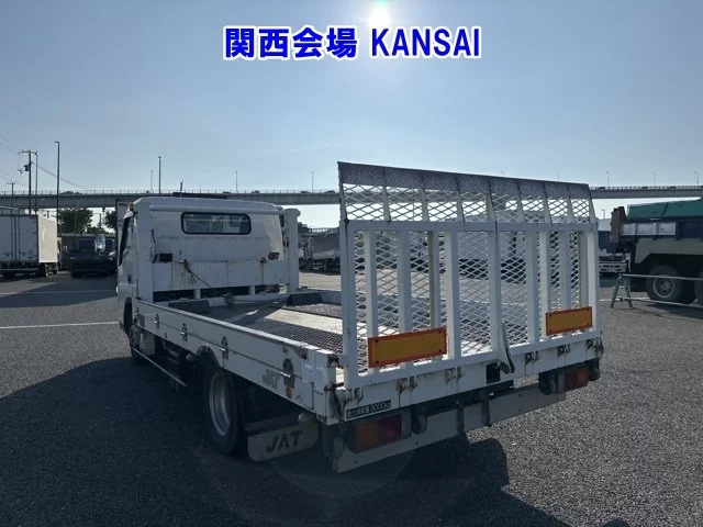 Mitsubishi Fuso Canter  с аукциона в Японии