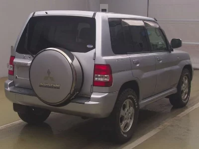 Mitsubishi Pajero iO