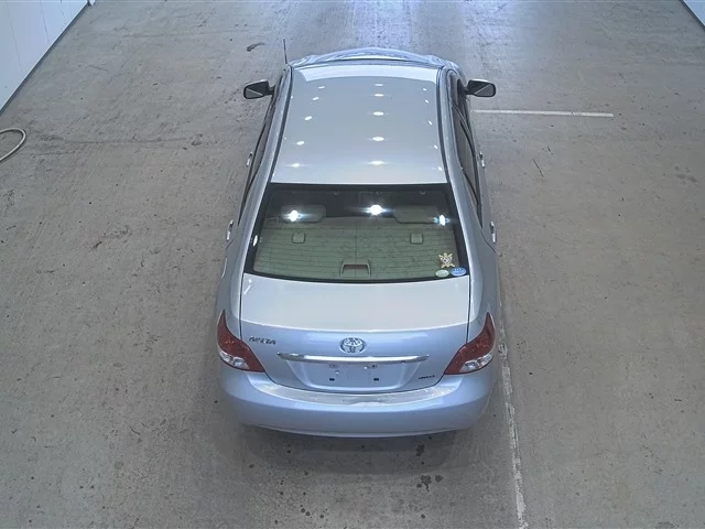 Toyota Belta  с аукциона в Японии