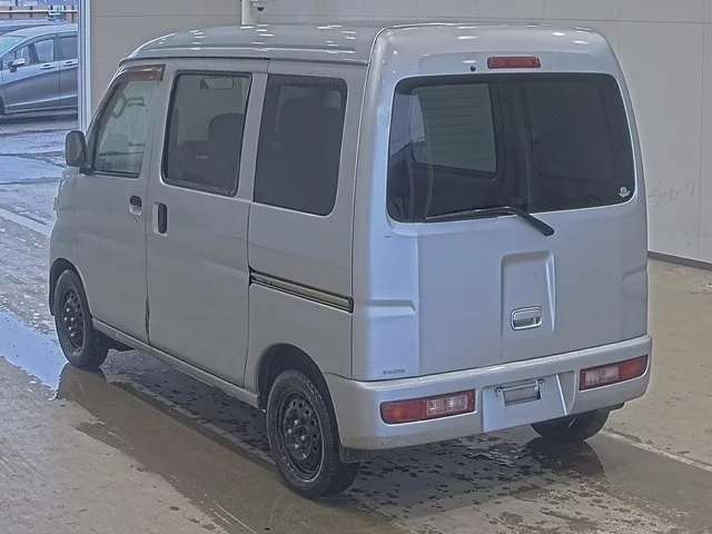 Daihatsu Hijet Cargo  с аукциона в Японии