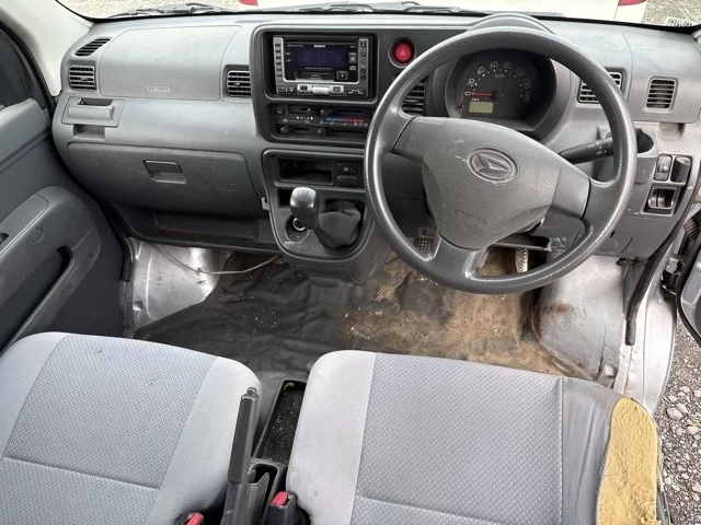 Daihatsu Hijet Cargo  с аукциона в Японии