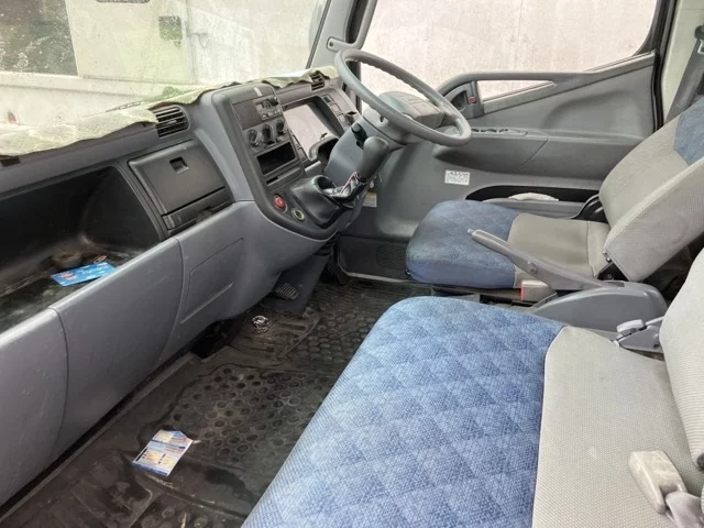 Mitsubishi Fuso Canter  с аукциона в Японии