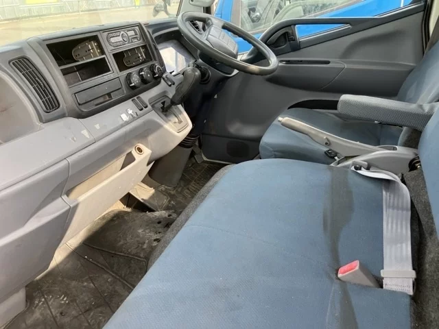 Mitsubishi Fuso Canter  с аукциона в Японии