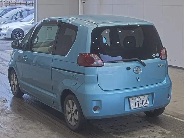 Toyota Porte  с аукциона в Японии