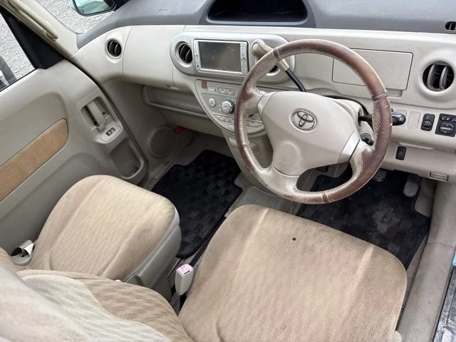Toyota Porte  с аукциона в Японии