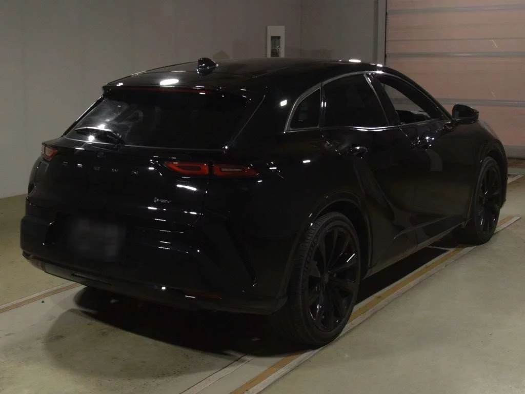 Toyota Crown Sport  с аукциона в Японии