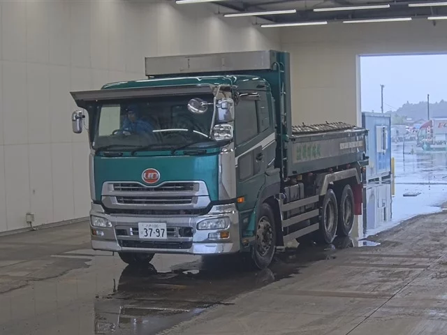 Nissan UD  с аукциона в Японии