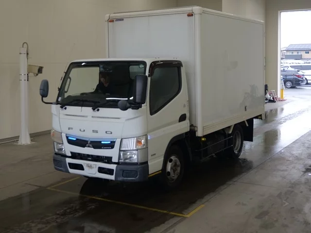Mitsubishi Fuso Canter  с аукциона в Японии
