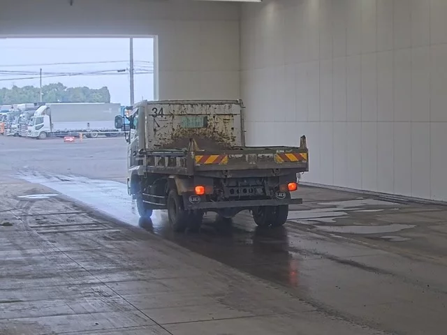 Nissan UD  с аукциона в Японии