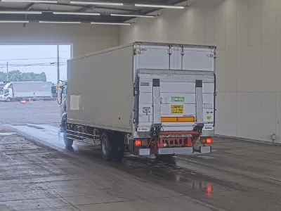 Isuzu Forward