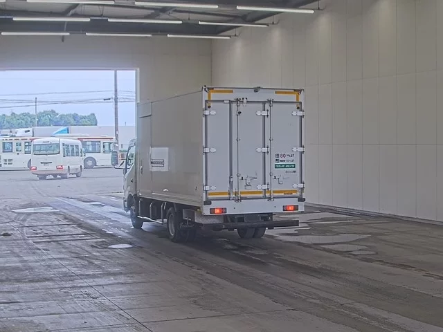 Hino Dutro  с аукциона в Японии