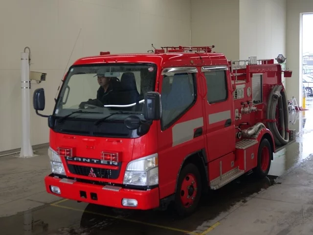 Mitsubishi Fuso Canter  с аукциона в Японии