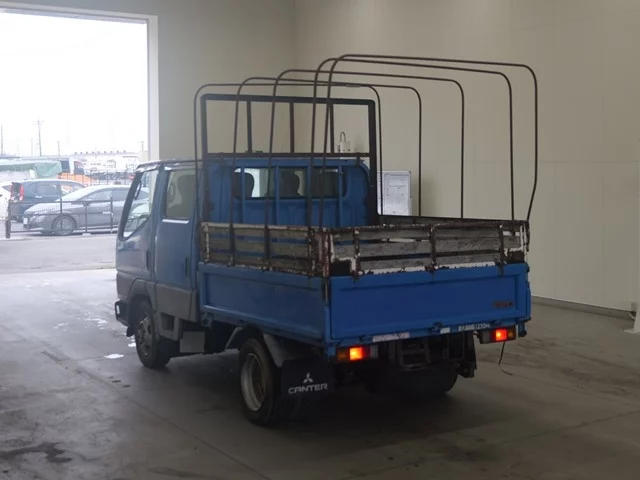 Mitsubishi Fuso Canter  с аукциона в Японии