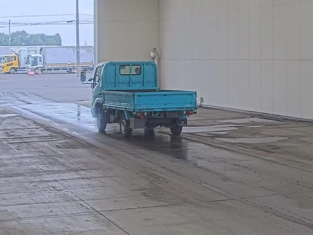 Toyota Dyna  с аукциона в Японии