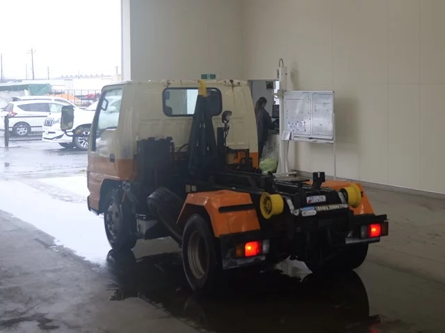 Isuzu Elf  с аукциона в Японии