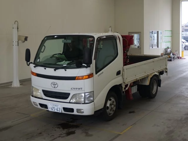 Toyota Dyna  с аукциона в Японии