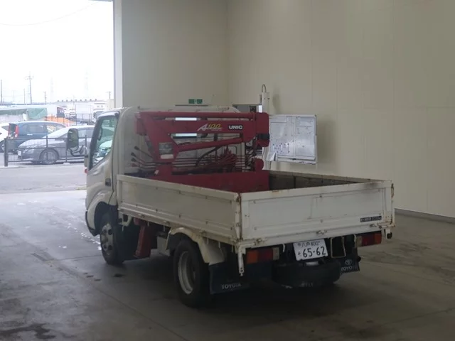 Toyota Dyna  с аукциона в Японии
