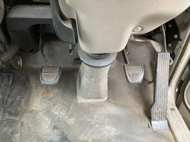 Hino Dutro  с аукциона в Японии