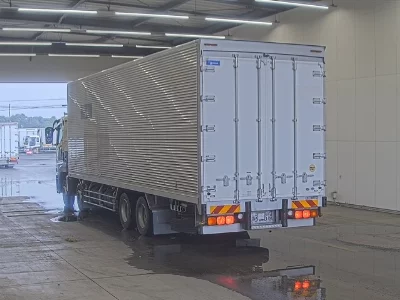Mitsubishi FUSO SUPER GREAT