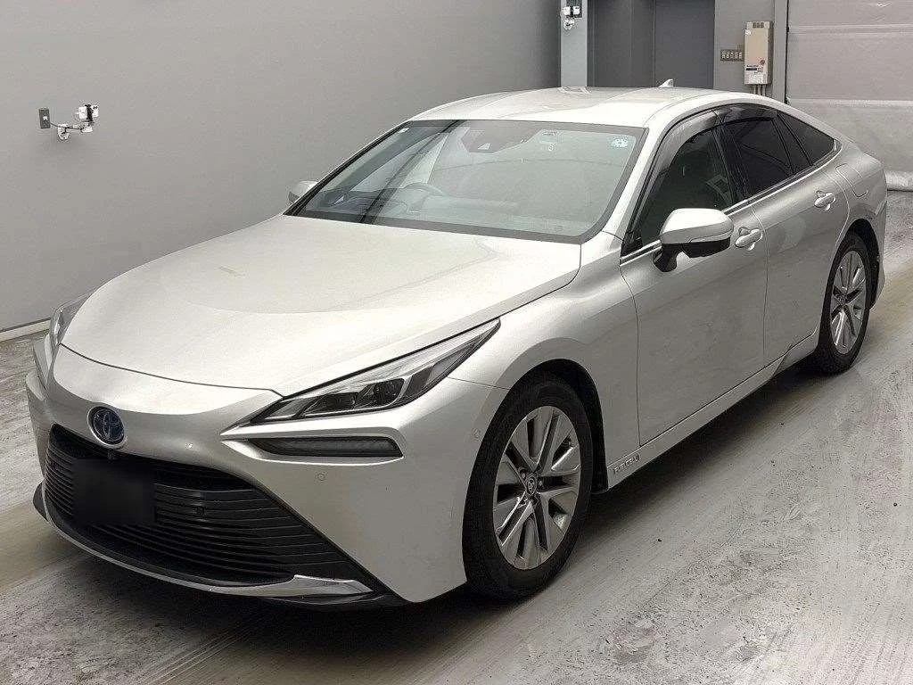 Toyota Mirai  с аукциона в Японии
