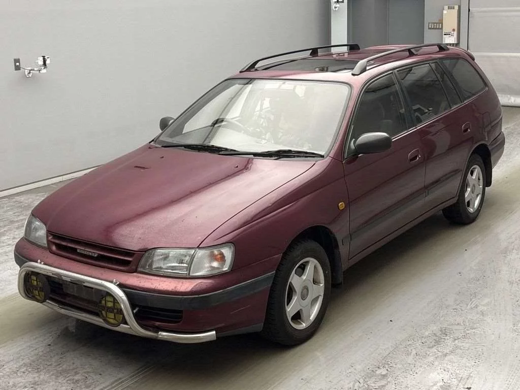 Toyota Caldina  с аукциона в Японии