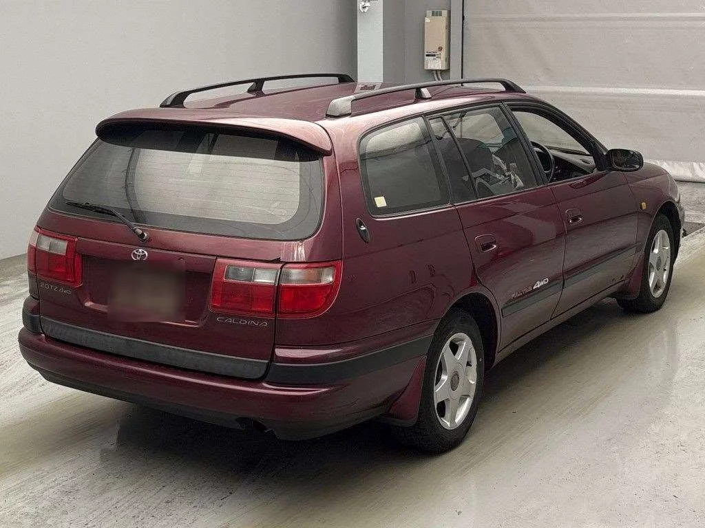 Toyota Caldina  с аукциона в Японии