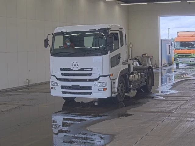 Nissan UD  с аукциона в Японии