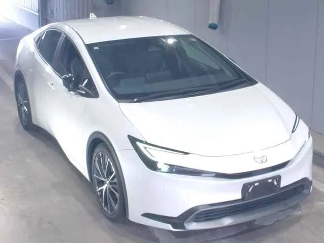 Toyota Prius  с аукциона в Японии