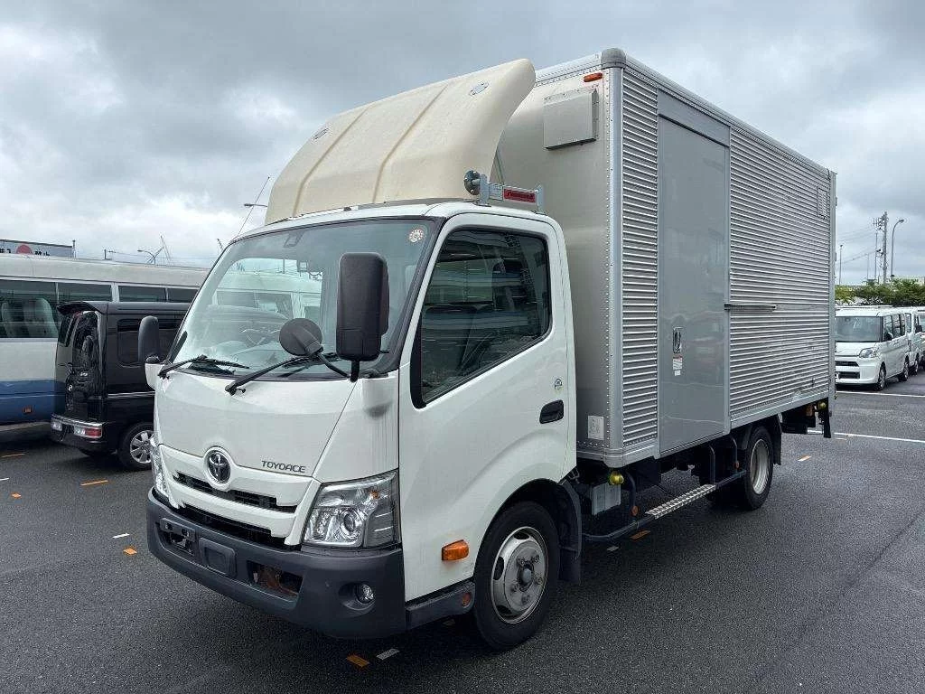 Toyota ToyoAce  с аукциона в Японии