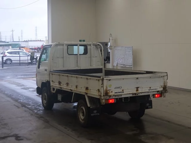 Toyota ToyoAce  с аукциона в Японии