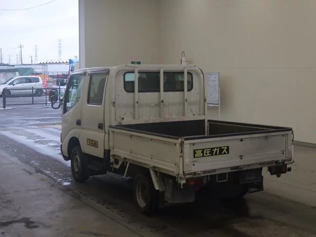 Toyota Dyna  с аукциона в Японии