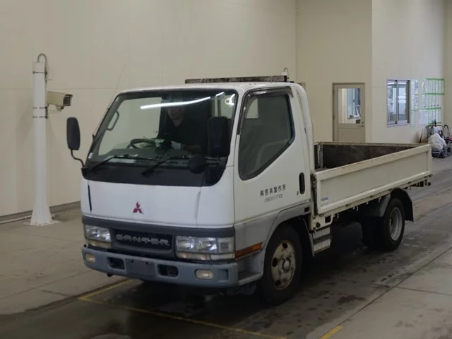 Mitsubishi Fuso Canter  с аукциона в Японии