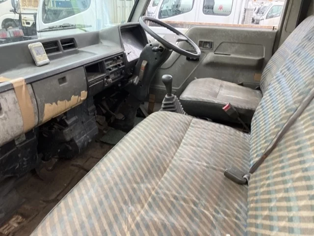 Mitsubishi Fuso Canter  с аукциона в Японии