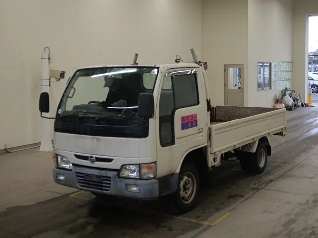 Nissan Atlas  с аукциона в Японии