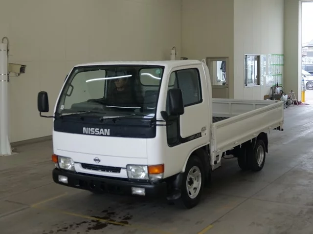 Nissan Atlas  с аукциона в Японии