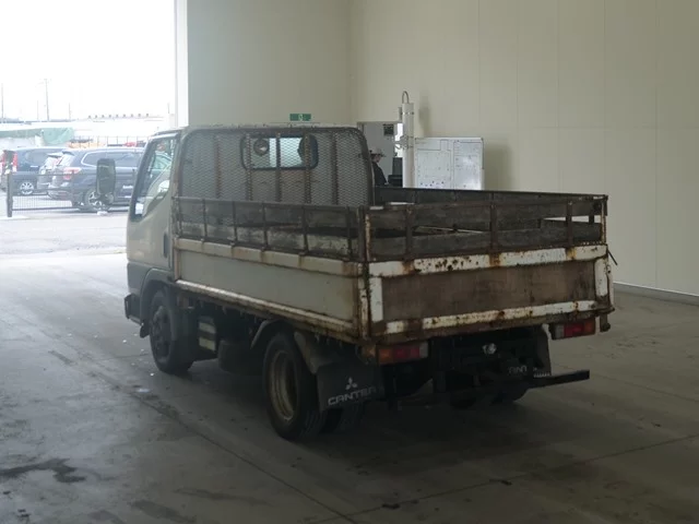 Mitsubishi Fuso Canter  с аукциона в Японии