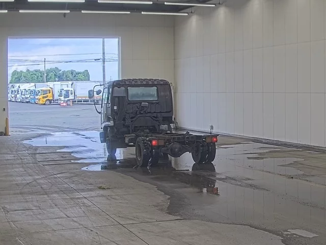 Isuzu Forward  с аукциона в Японии