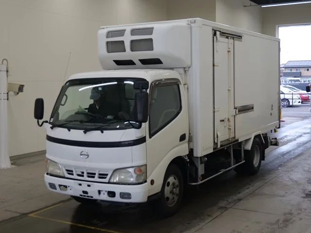 Hino Dutro  с аукциона в Японии