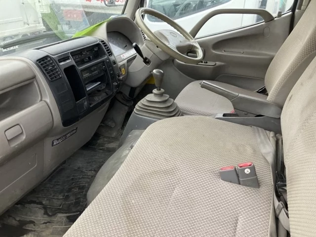 Hino Dutro  с аукциона в Японии