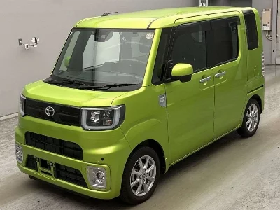 Toyota Pixis Mega