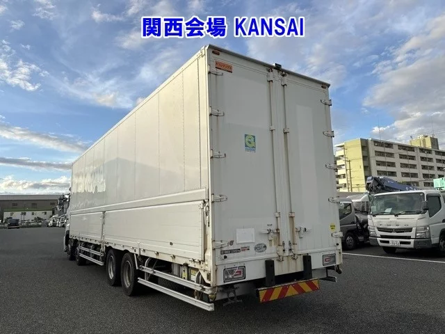 Hino Profia  с аукциона в Японии