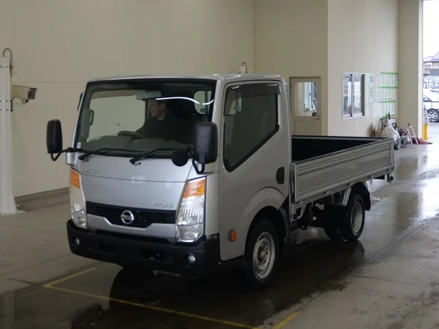 Nissan Atlas  с аукциона в Японии