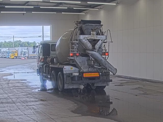 Nissan UD  с аукциона в Японии