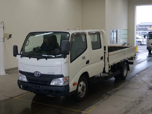 Toyota Dyna  с аукциона в Японии