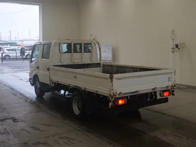 Toyota Dyna  с аукциона в Японии