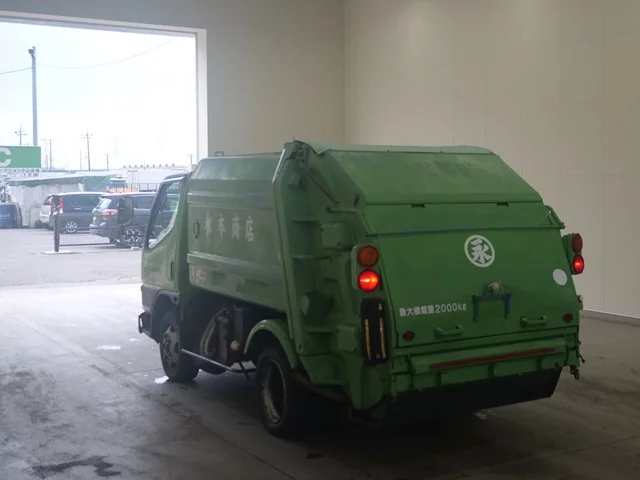 Mitsubishi Fuso Canter  с аукциона в Японии